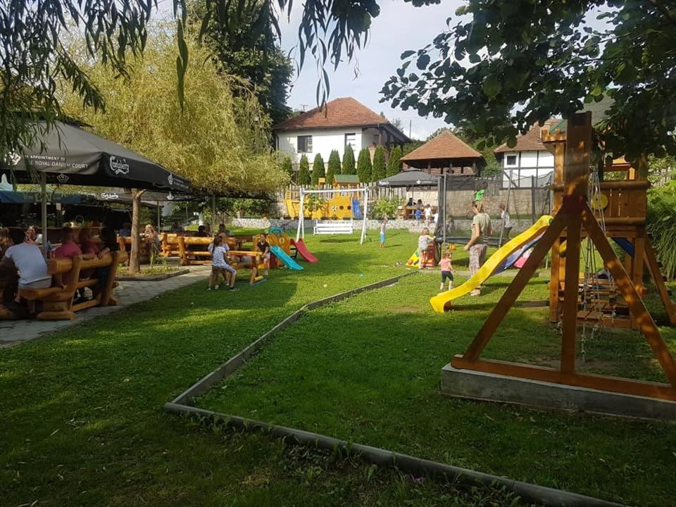 Restoran,,Vuk,, Trsic Acomodação com café da manhã Exterior foto